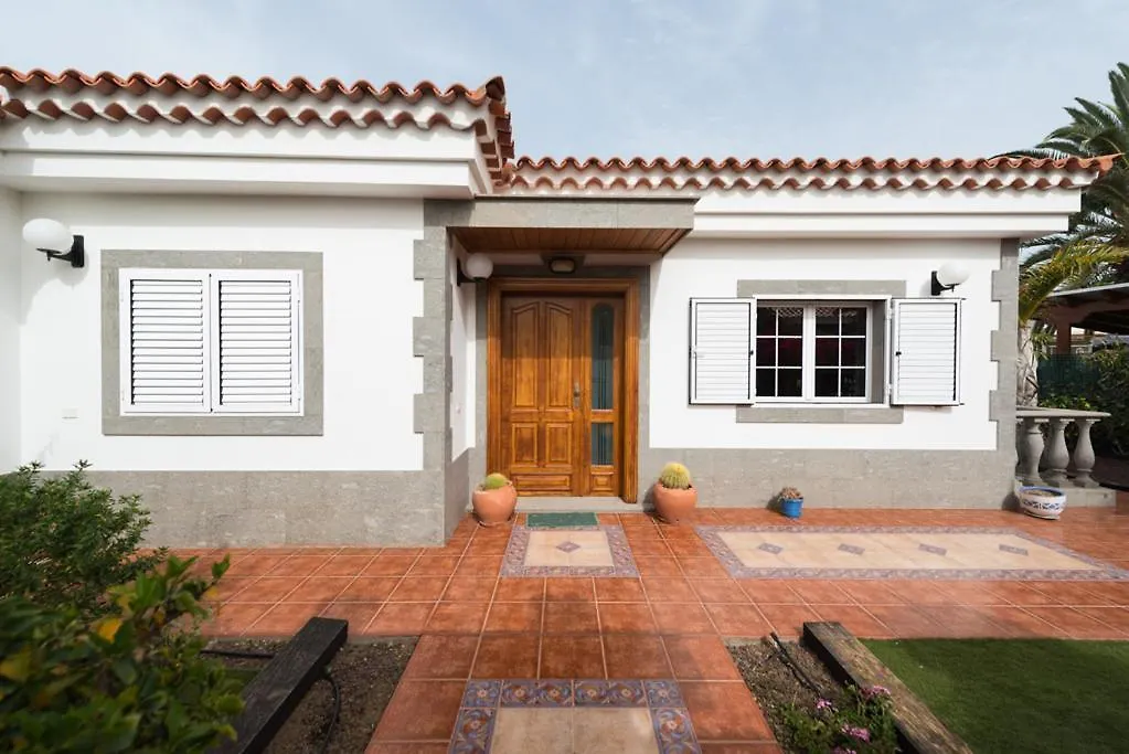 Villa Cosmos Chalet Con Gran Piscina Y Jardin Privado contacts